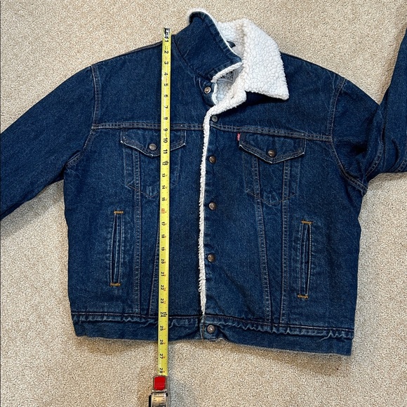 Vintage 80’s Levi's Men's Trucker 3 Denim Jacket with White Sherpa Lining - Picture 9 of 11